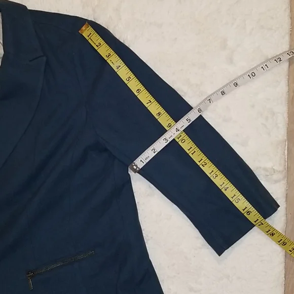 Ann Taylor Loft Blazer - Picture 4 of 8